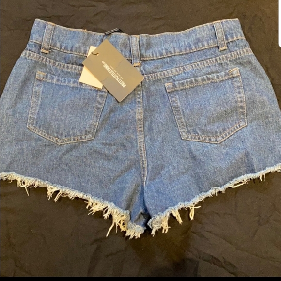 #24 Mid Wash Ripped Denim Shorts Size US8 - Picture 2 of 3